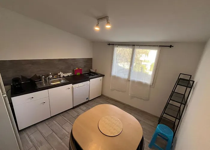 Cosy 40 M2 Coeur Historique De Lunel (Herault)